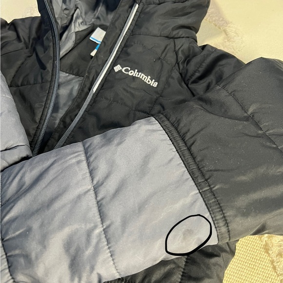 Columbia Boys Pine Pass Jacket Down Alternative Black and Gray Puffer Coat - Picture 9 of 9